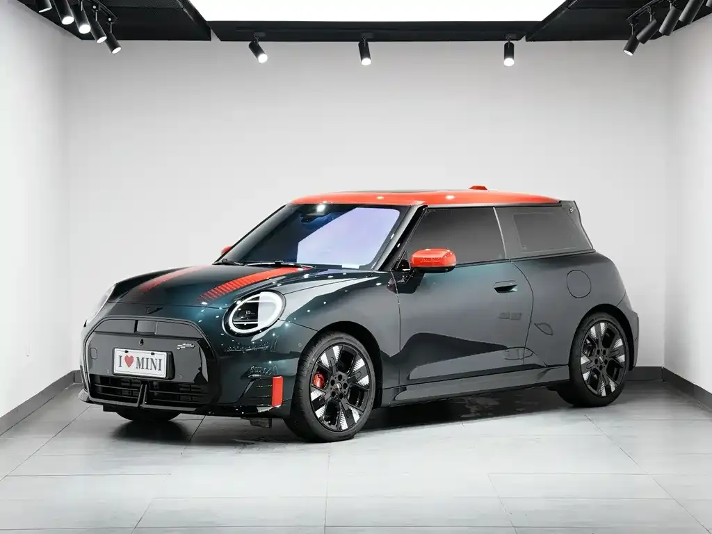 MINI JCW Electric 2025 из CN, фото 3