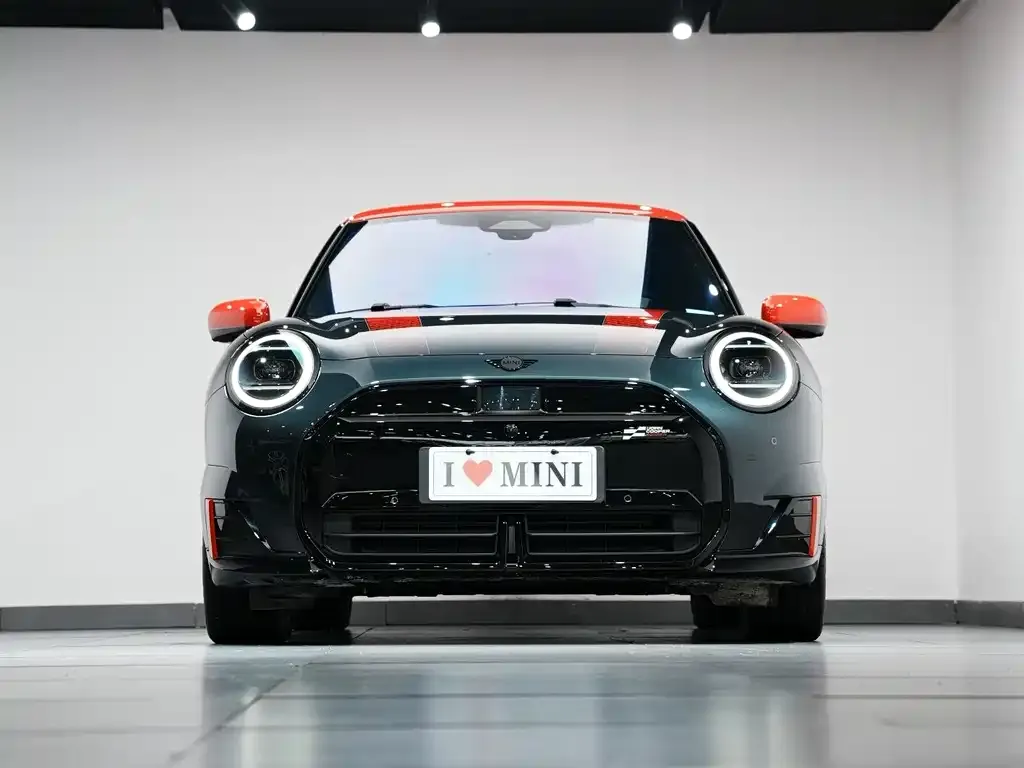 MINI JCW Electric 2025 из CN, фото 6