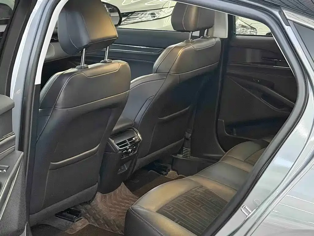 Ford Mondeo 2024 из CN, фото 4