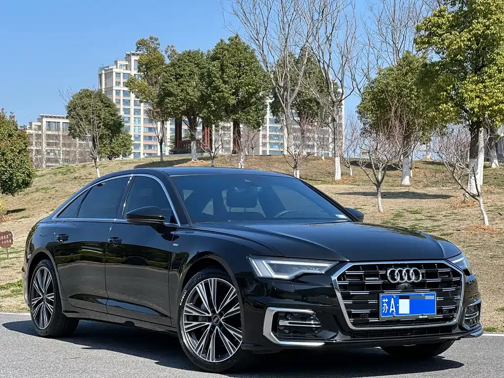 Audi A6L — фото 10