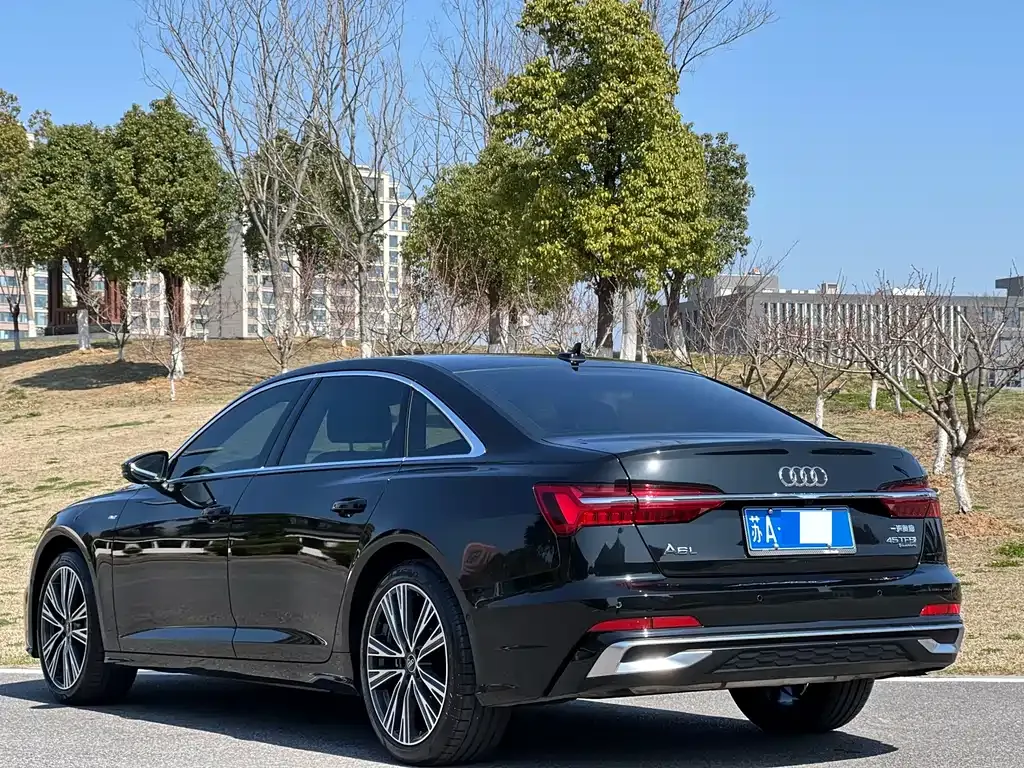 Audi A6L — фото 4