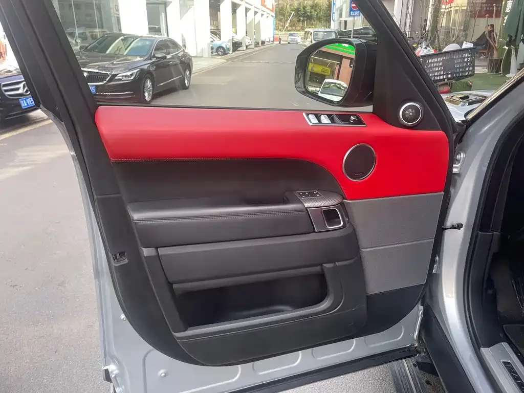 Land Rover Sport 2021 из CN, фото 2