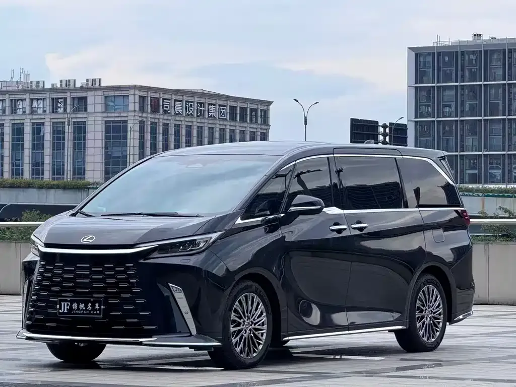 Lexus LM 2024 из CN, фото 3