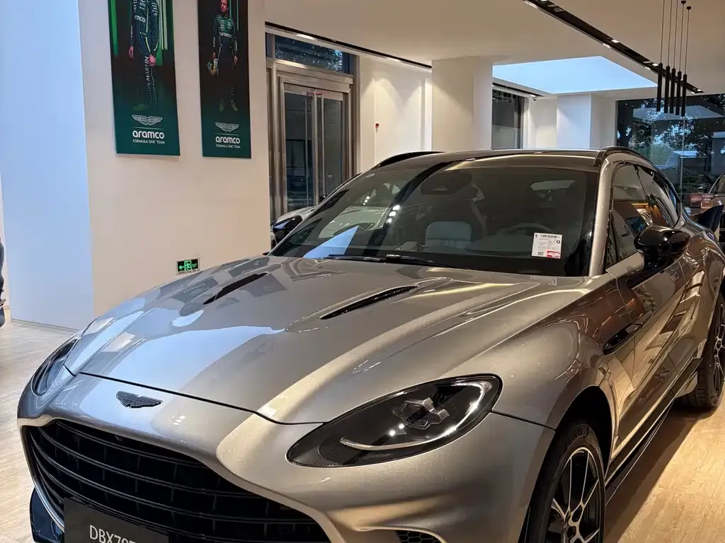 Aston Martin DBX 2025 из CN, фото 1
