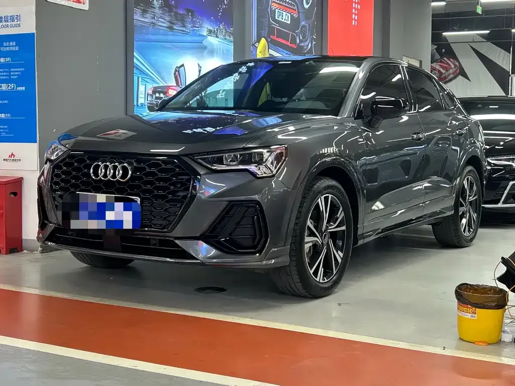 Audi Q3 Sportback 2022 из CN, фото 1