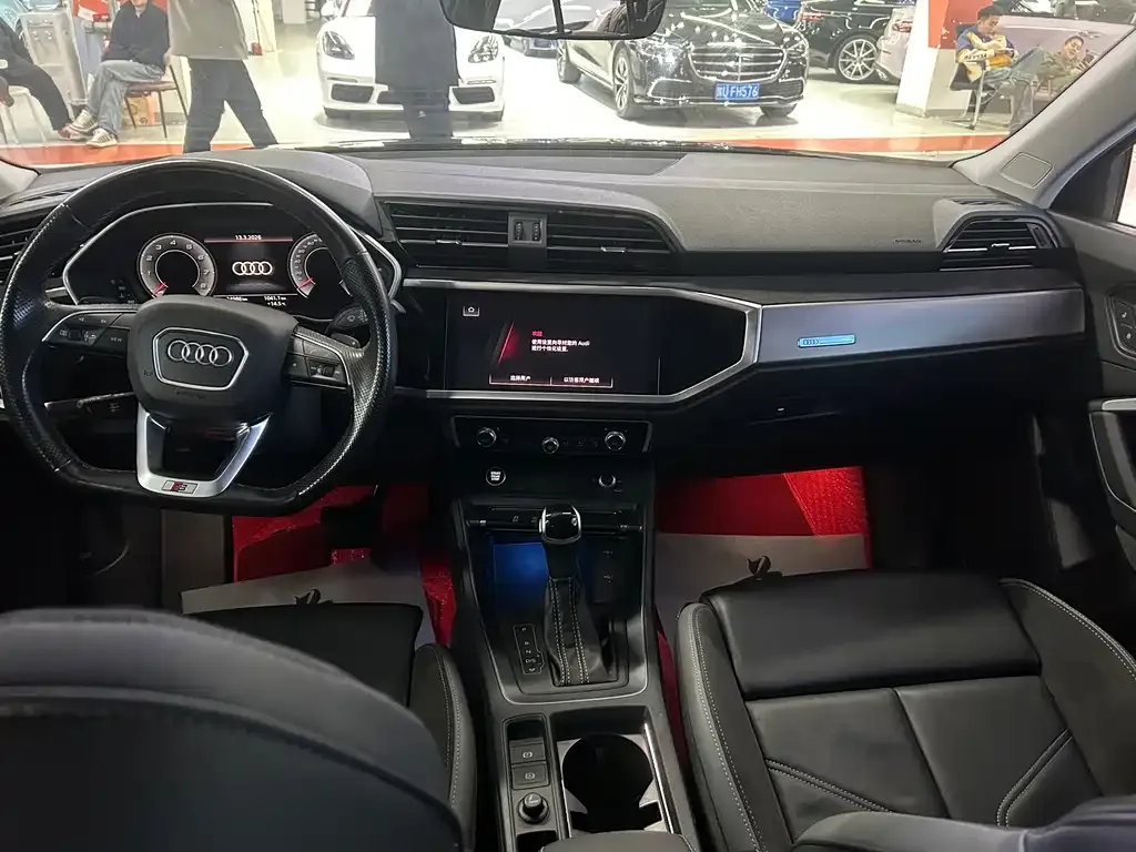 Audi Q3 Sportback 2022 из CN, фото 3