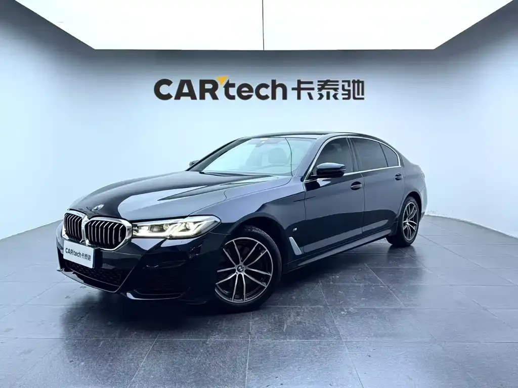 BMW 5 Series — фото 1