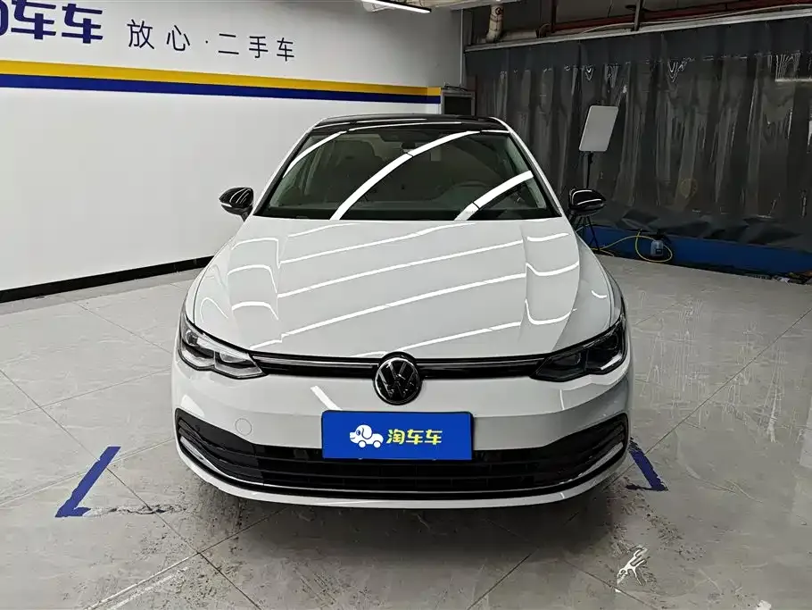 Volkswagen Golf 2024 из CN, фото 4