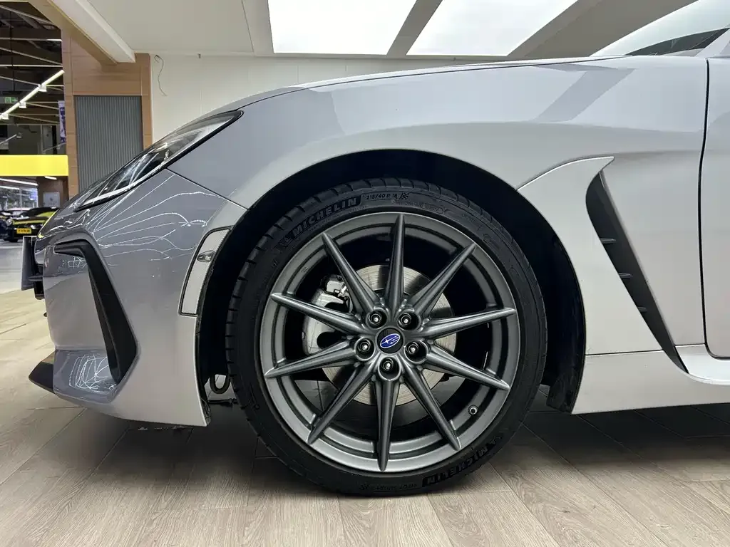 Subaru BRZ 2023 из CN, фото 7