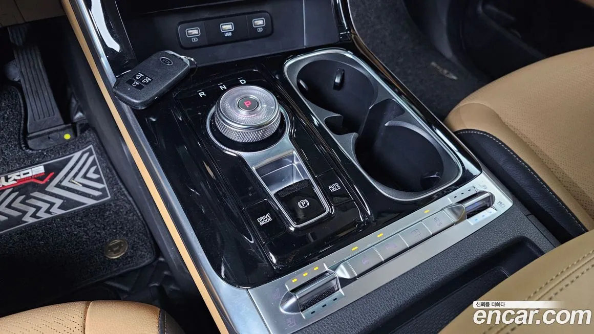 Kia Carnival — фото 10