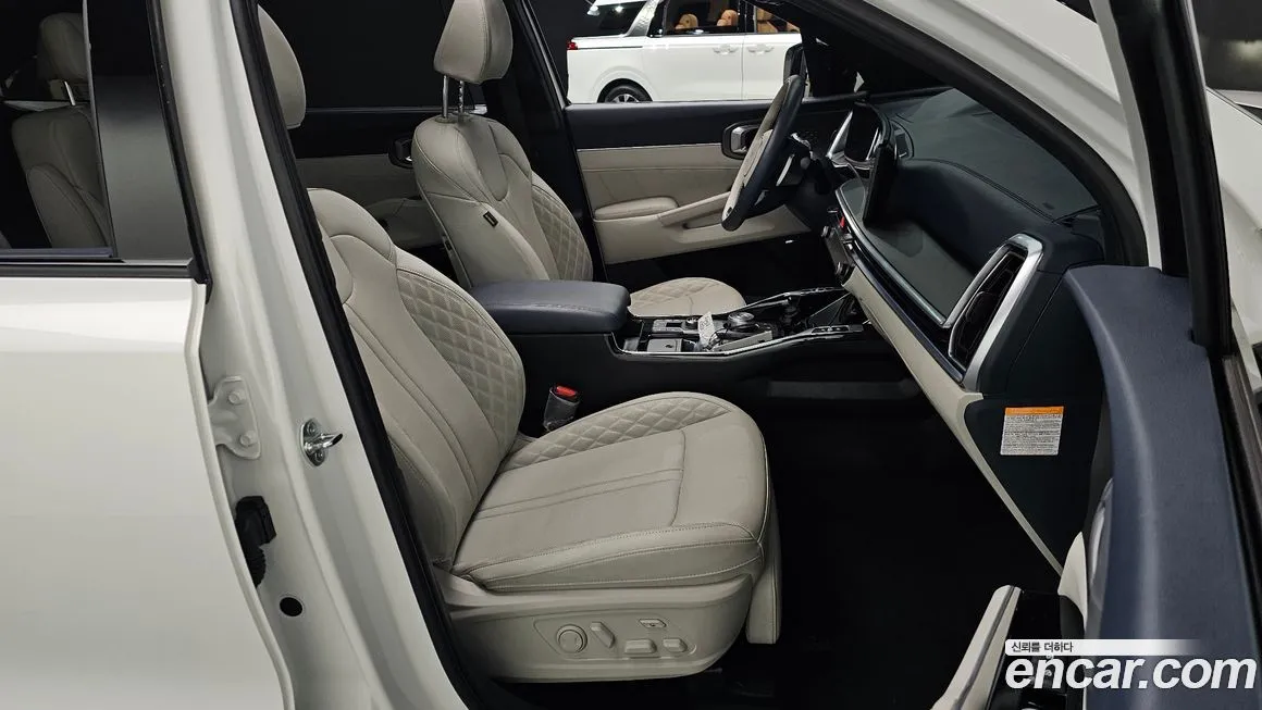 Kia Sorento — фото 9