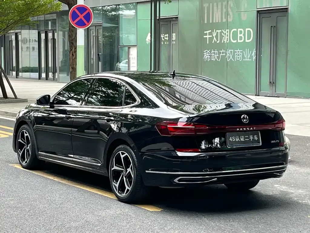 Volkswagen Passat 2024 из CN, фото 8