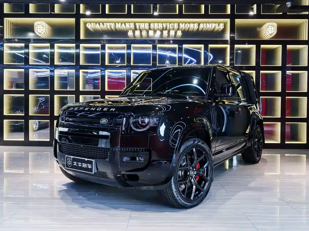 Land Rover Defender 110 3.0T P400 X-DYNAMIC HSE