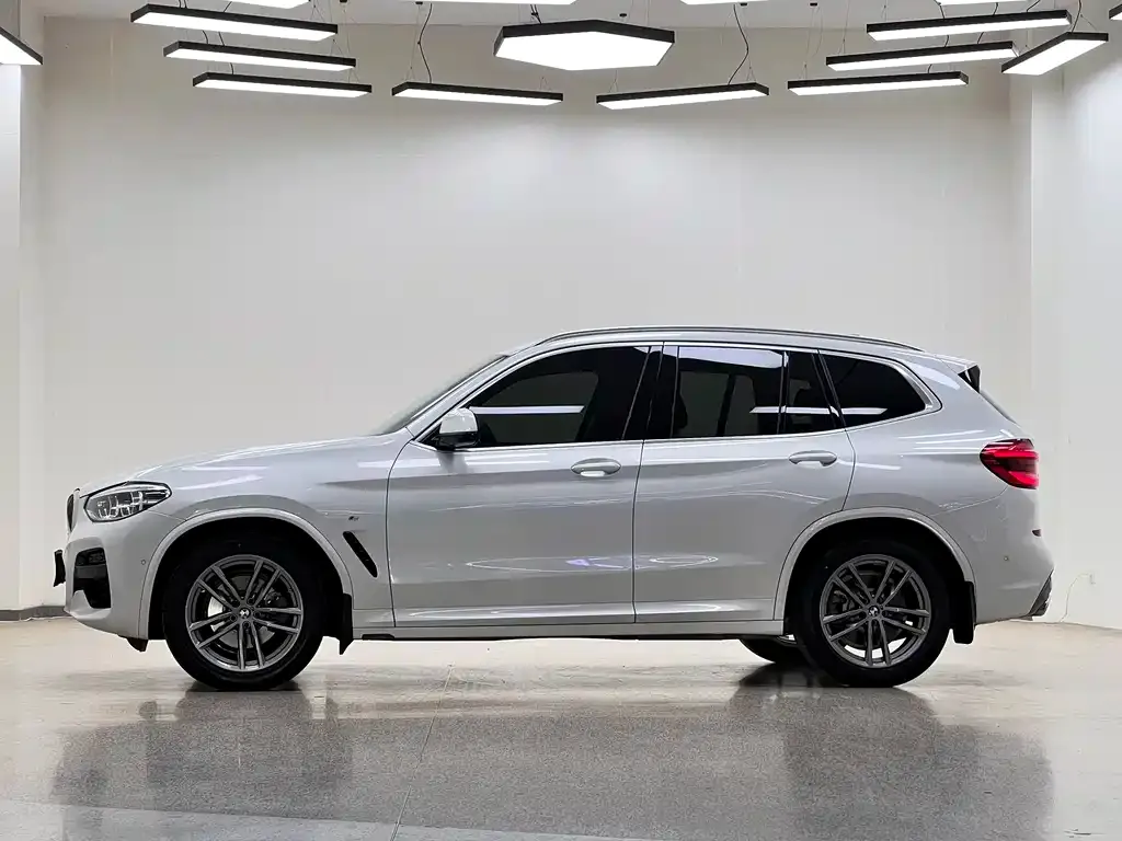 BMW X3 — фото 7