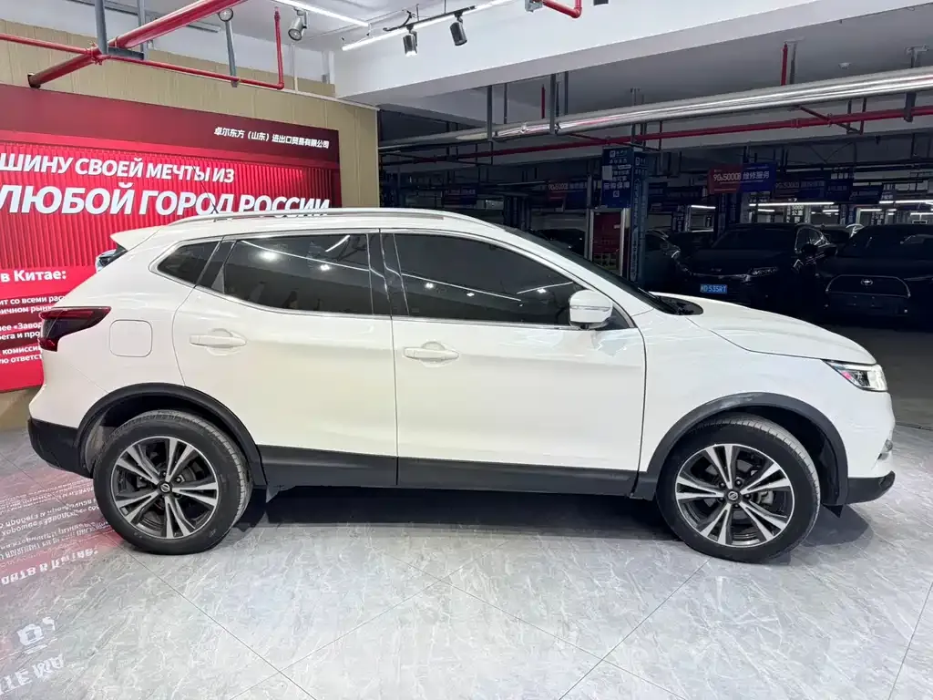 Nissan Qashqai — фото 6
