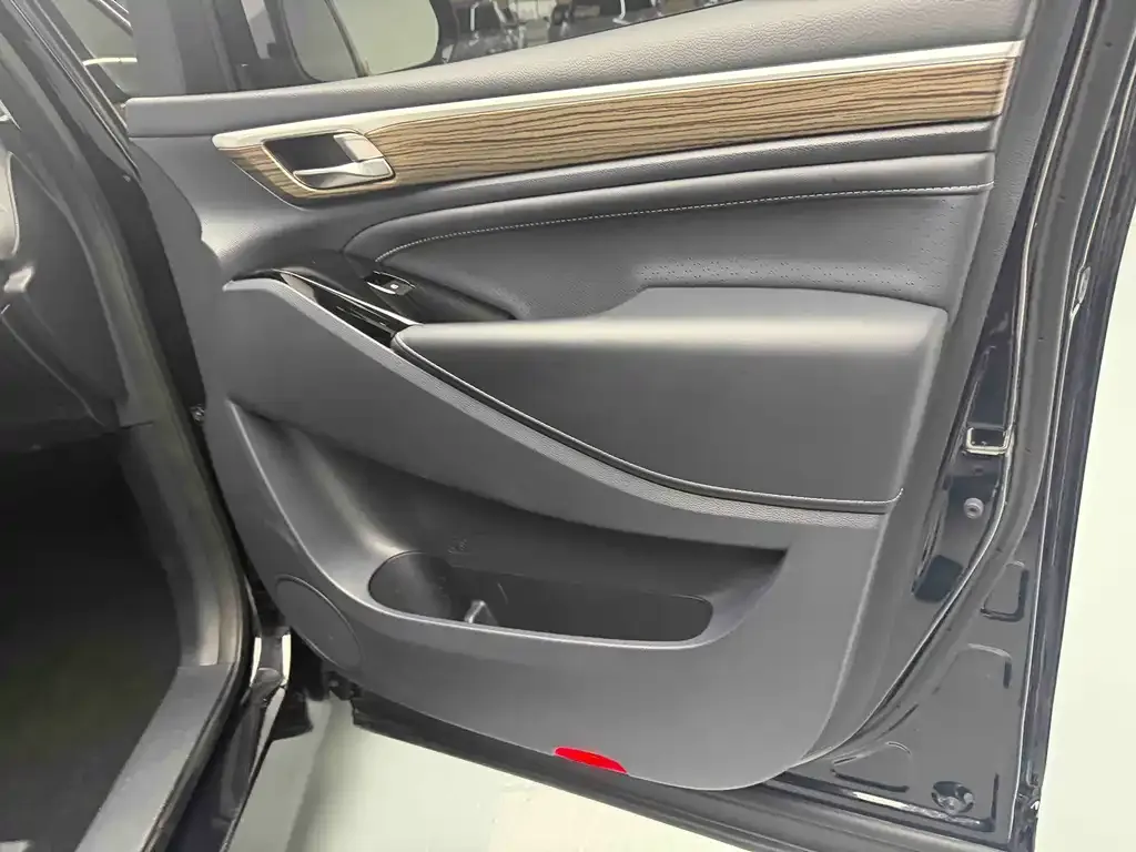 GAC Motor Trumpchi M8 — фото 9