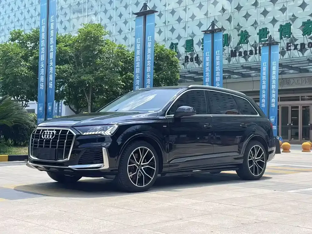 Audi Q7 2021 из CN, фото 1