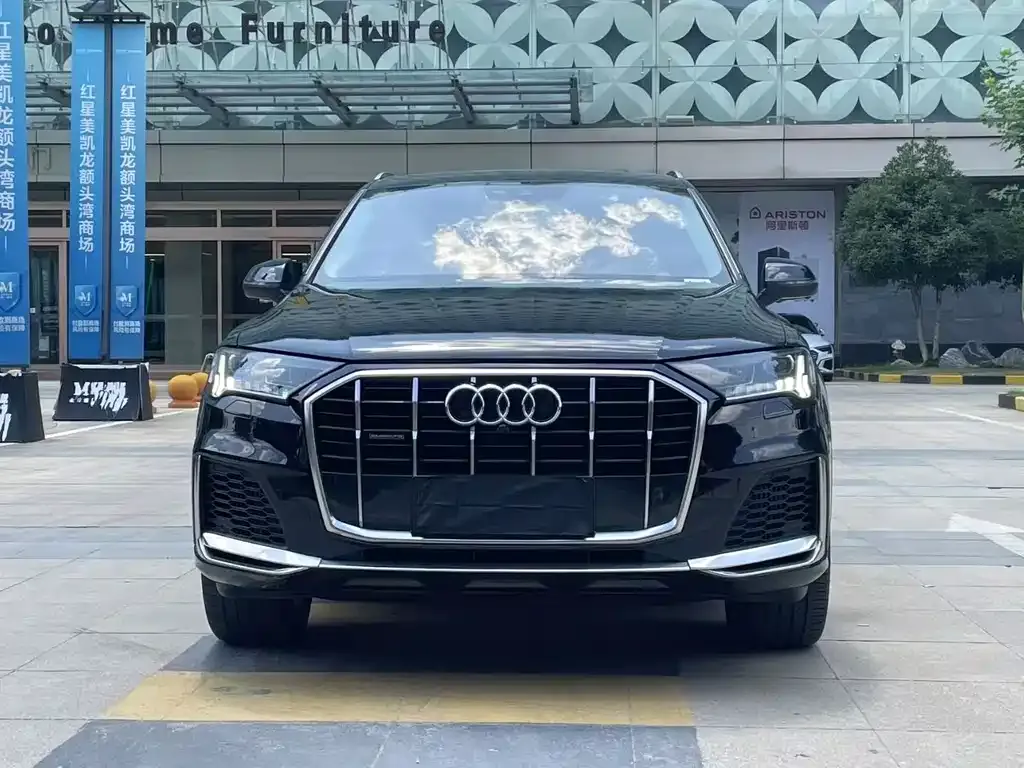 Audi Q7 2021 из CN, фото 6