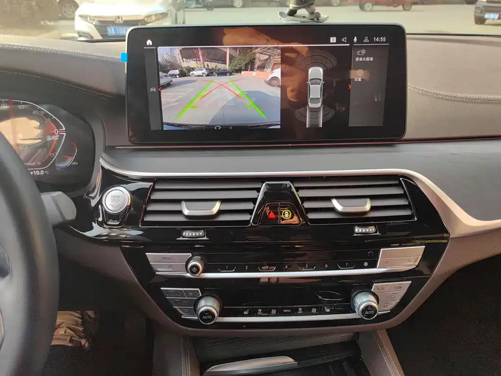 BMW 5 Series 2023 из CN, фото 7
