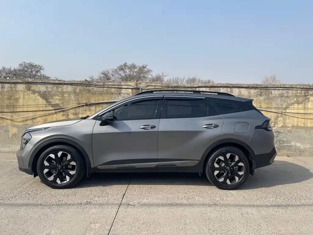 Kia Sportage 2023 из CN, фото 7