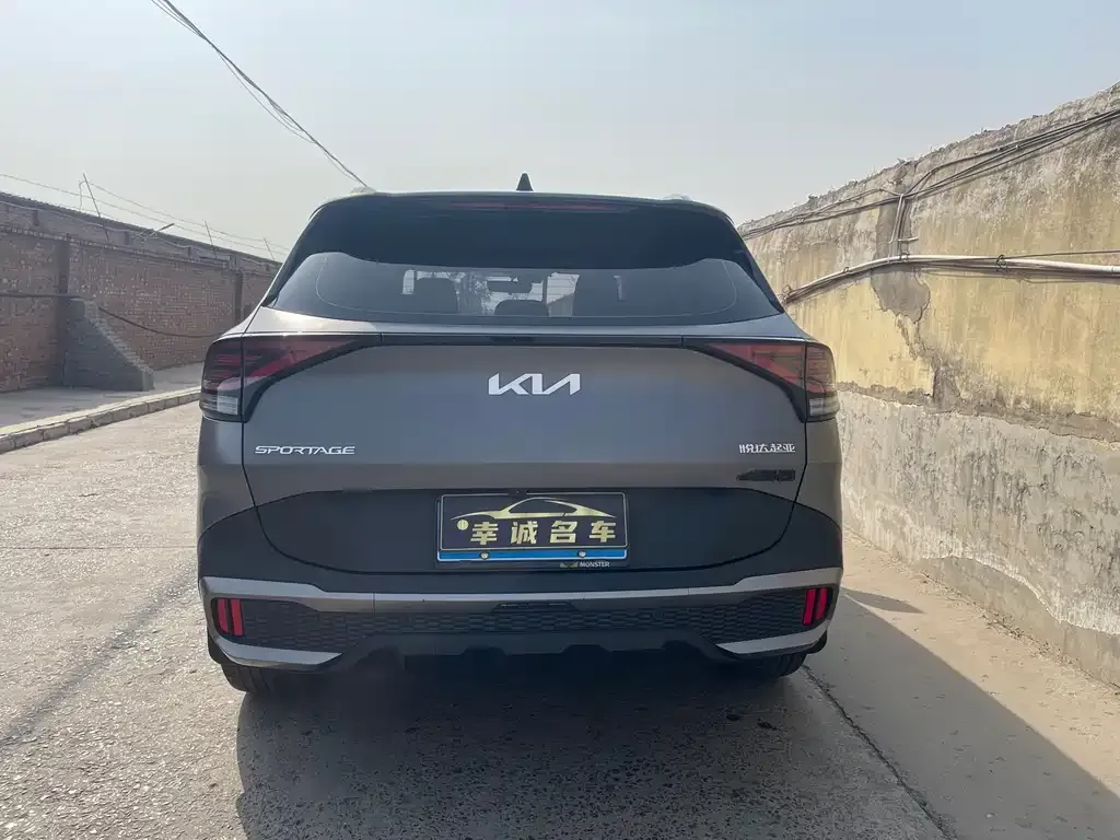 Kia Sportage 2023 из CN, фото 2