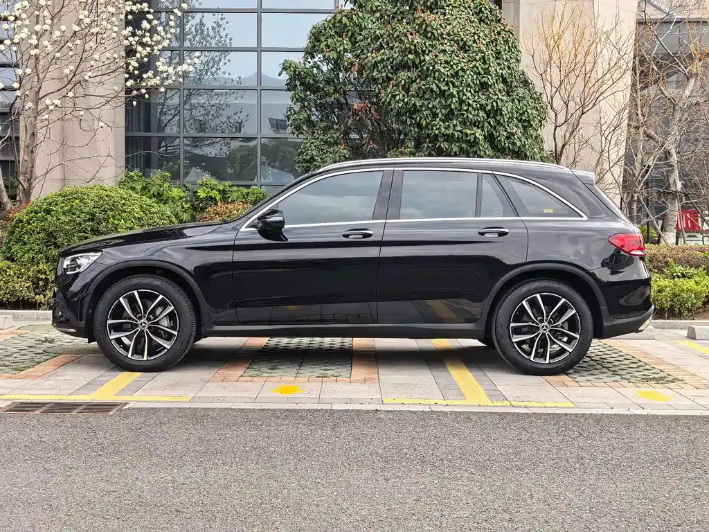 Mercedes-Benz GLC — фото 9