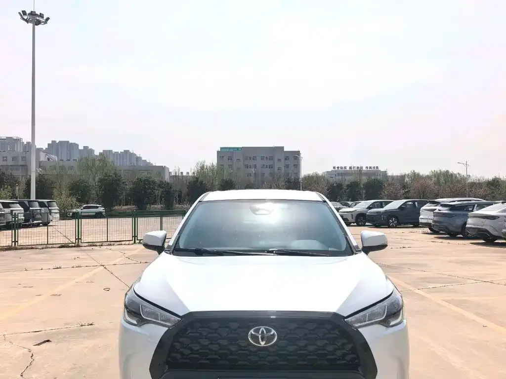 Toyota Corolla Cross 2024 из CN, фото 5