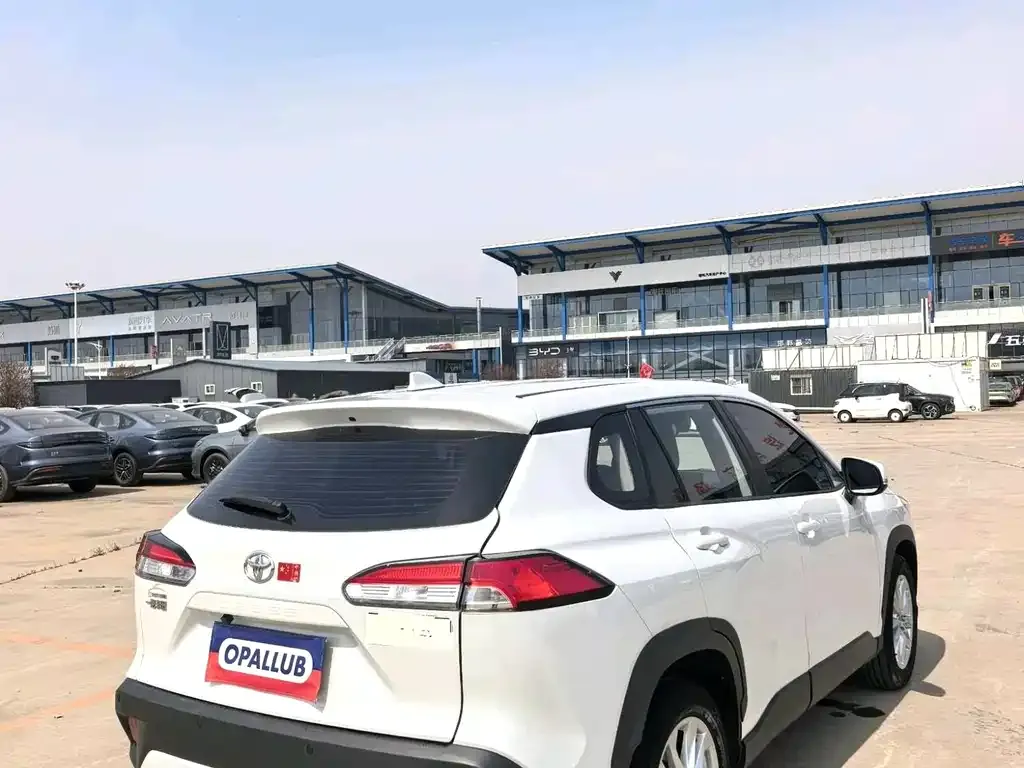 Toyota Corolla Cross 2024 из CN, фото 9