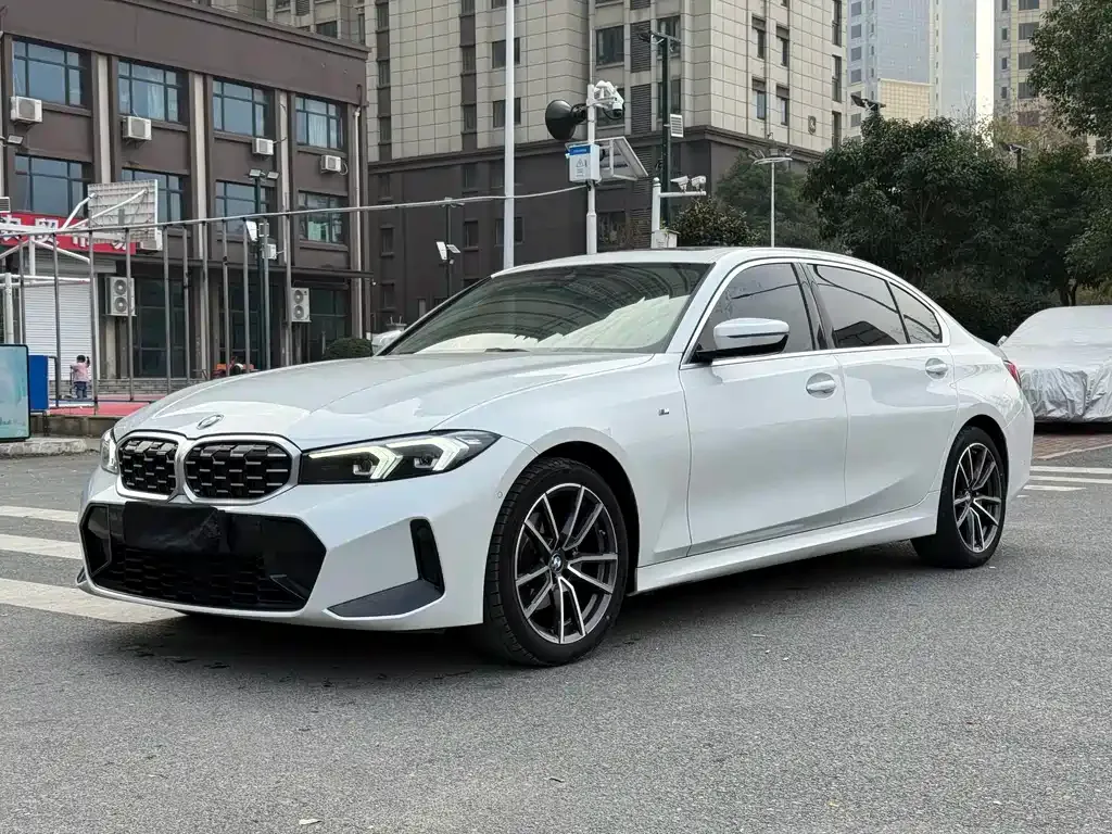 BMW 3 Series — фото 1