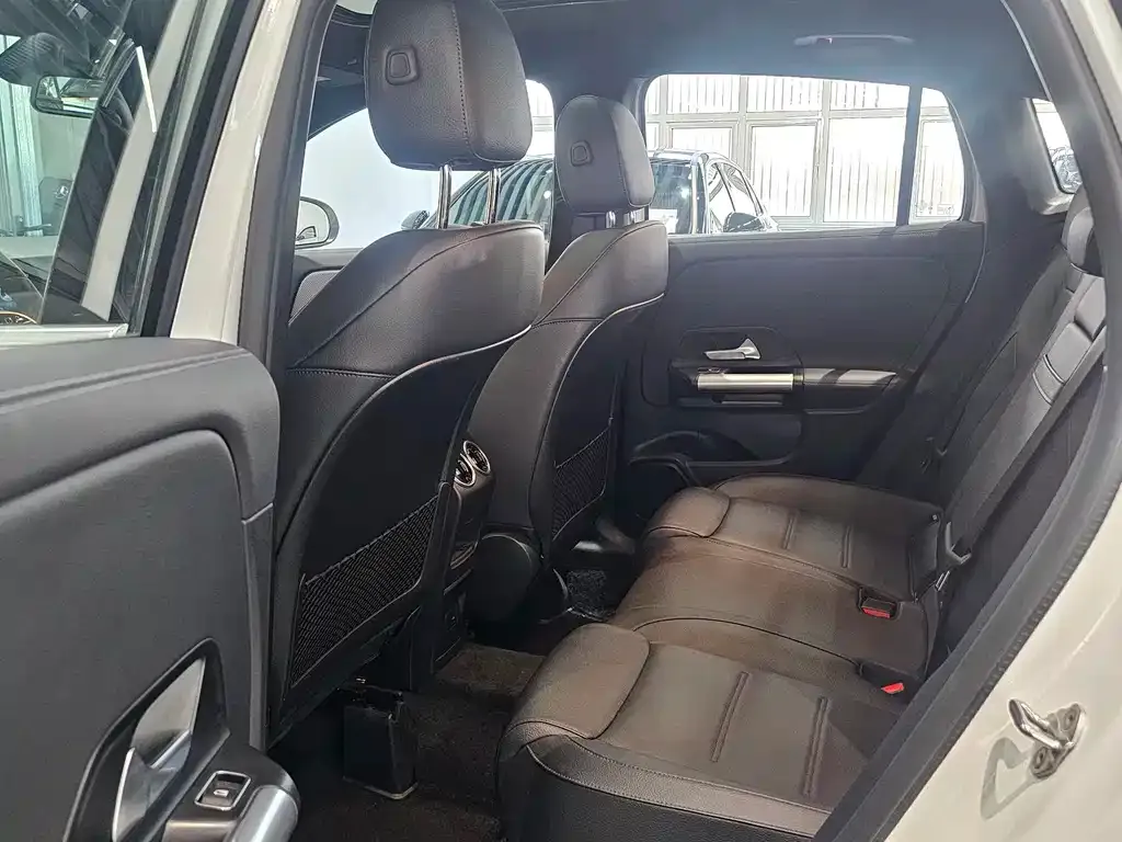 Mercedes-Benz GLA — фото 3