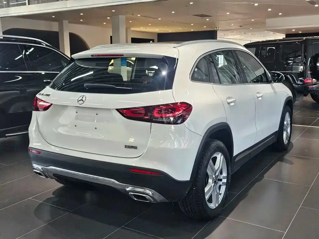Mercedes-Benz GLA — фото 9