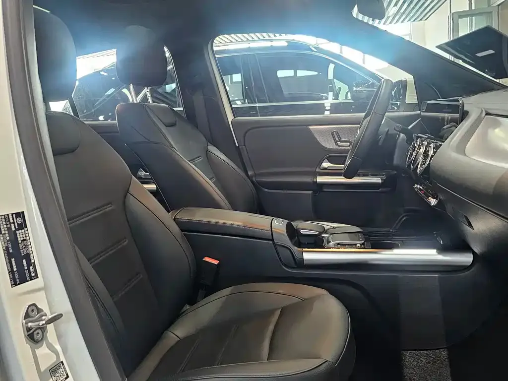 Mercedes-Benz GLA — фото 4