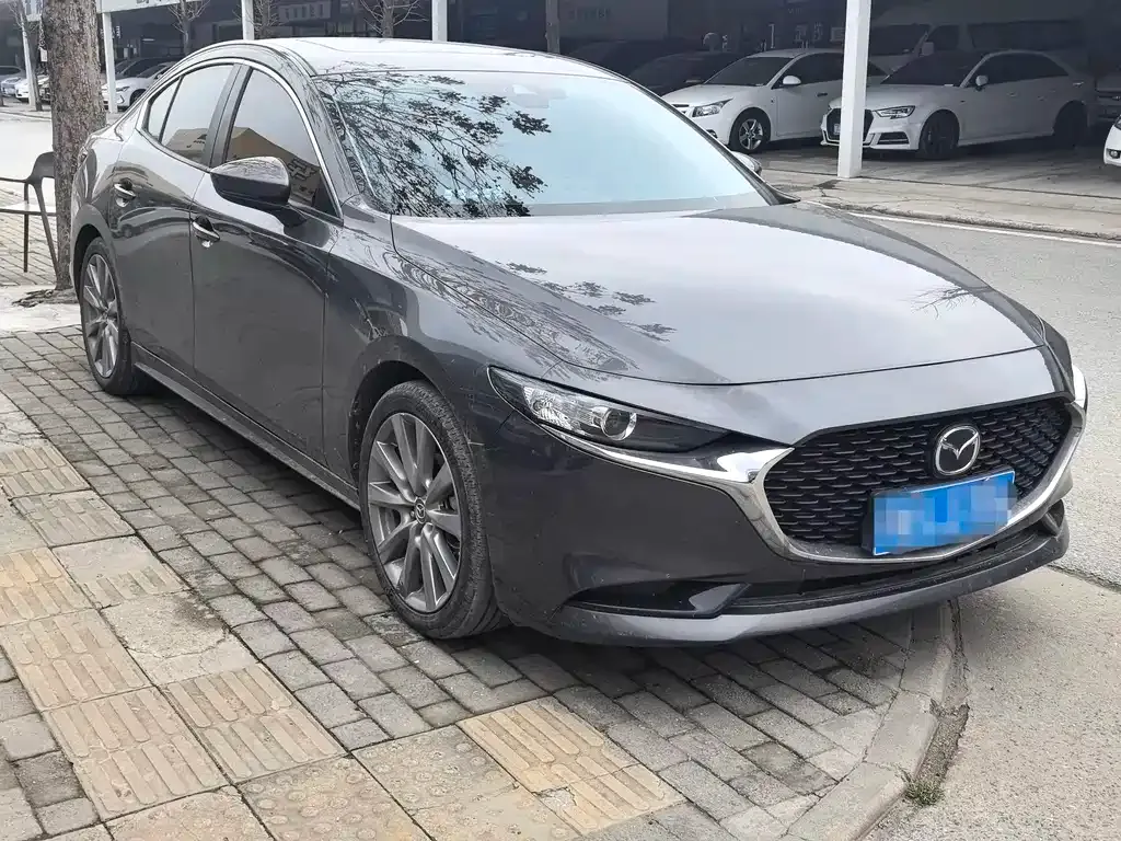 Mazda 3 Axela — фото 9