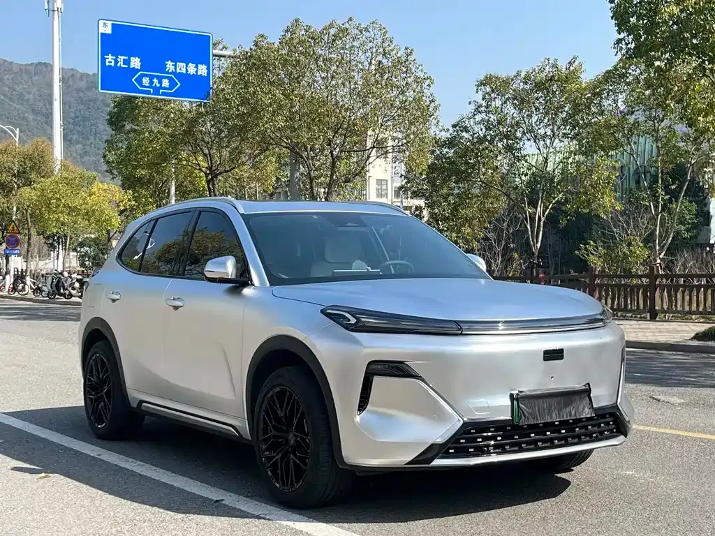 Geely 银河星舰7 — фото 4