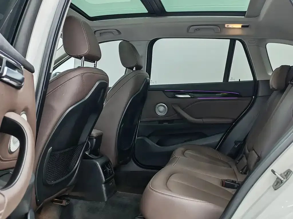 BMW X1 2022 из CN, фото 6