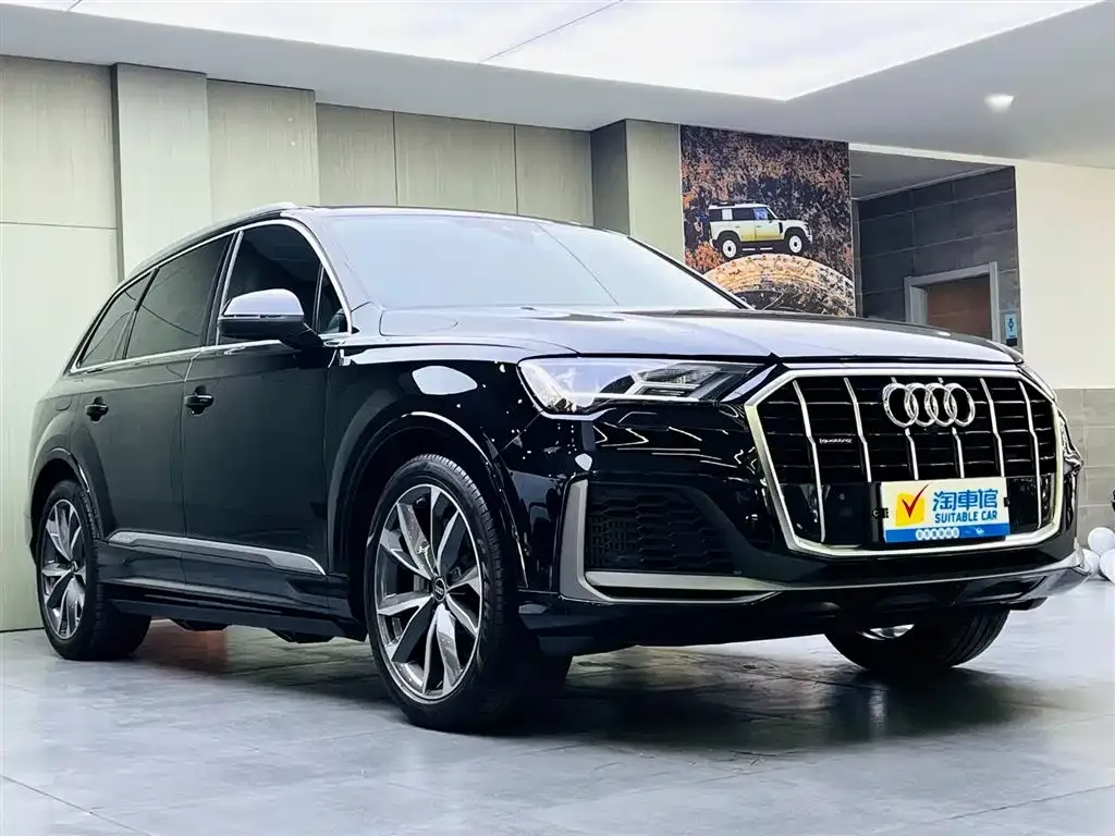 Audi Q7 — фото 10