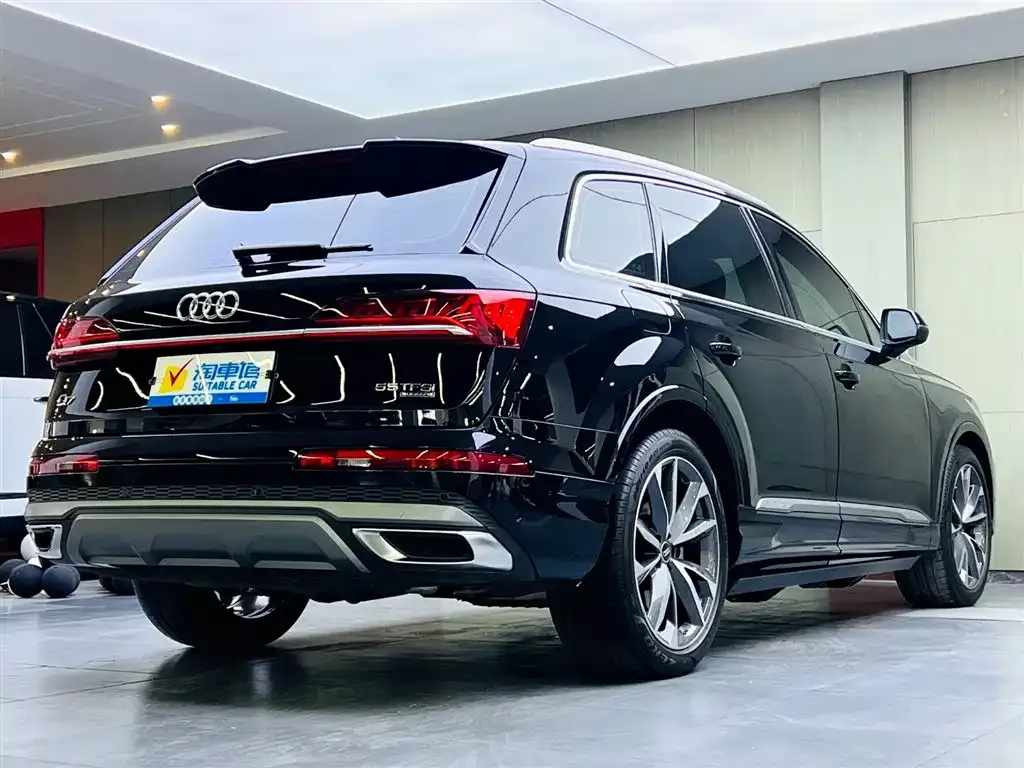 Audi Q7 — фото 3