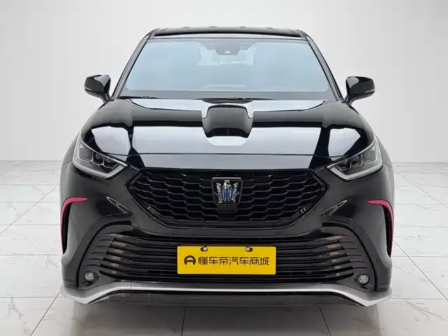 Toyota Crown Kluger 2021 из CN, фото 1