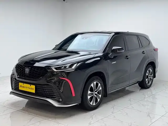 Toyota Crown Kluger 2021 из CN, фото 4