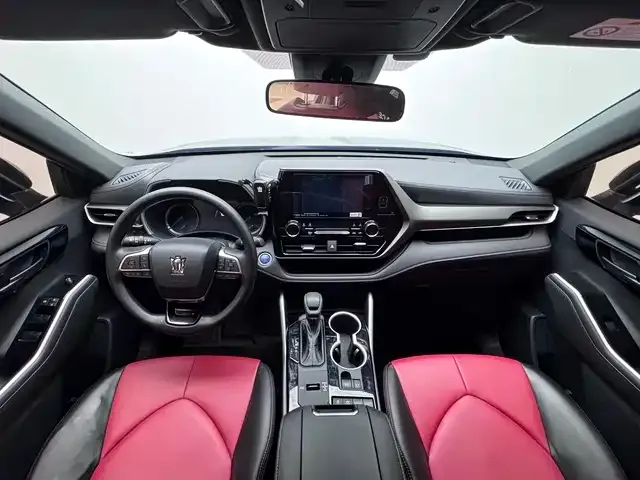 Toyota Crown Kluger 2021 из CN, фото 5