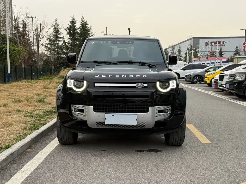 Land Rover Defender — фото 6