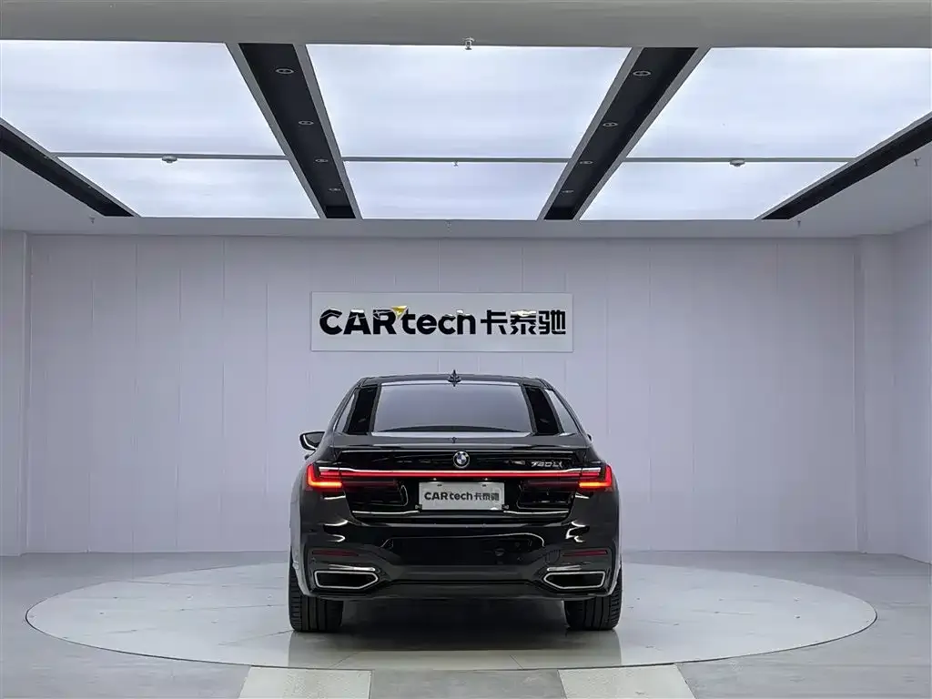BMW 7 Series 2021 из CN, фото 2