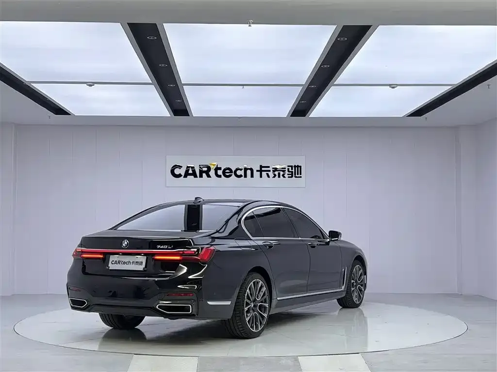 BMW 7 Series 2021 из CN, фото 3
