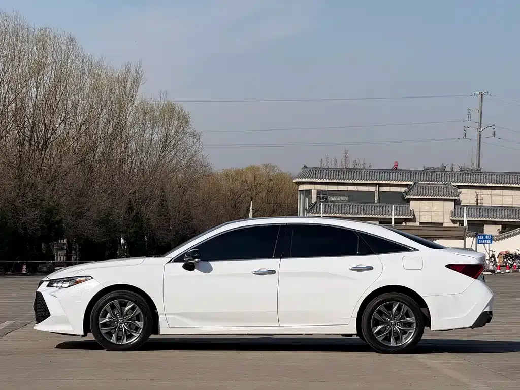 Toyota Avalon 2022 из CN, фото 6