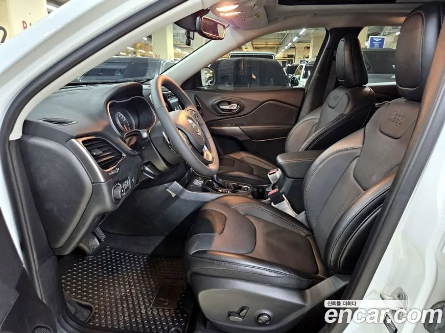 Jeep Cherokee 2022 из KR, фото 9