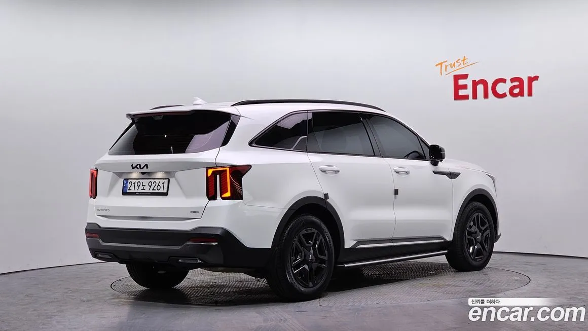 Kia Sorento — фото 6