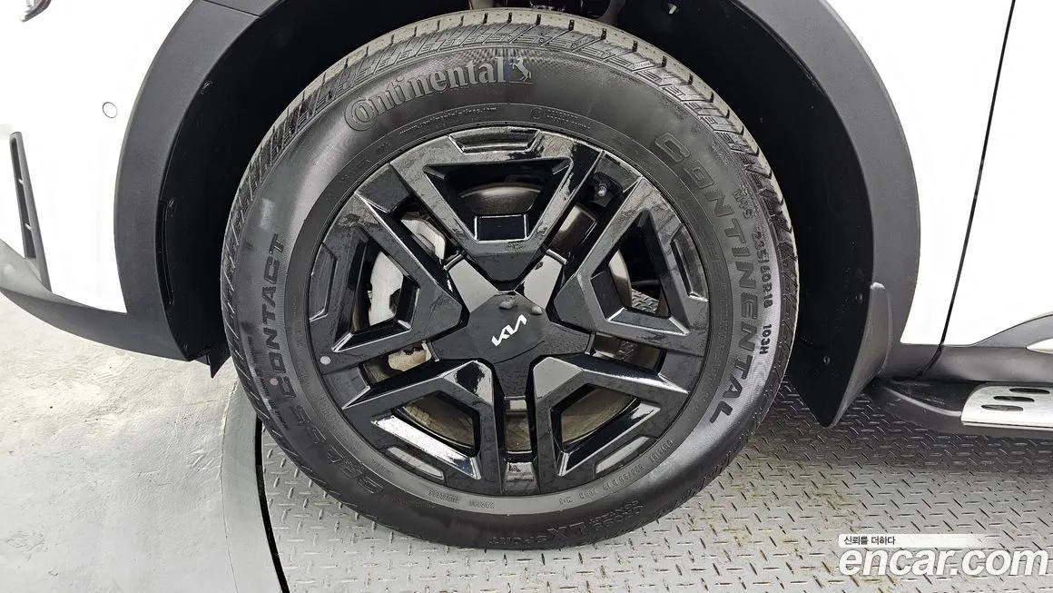Kia Sorento — фото 10