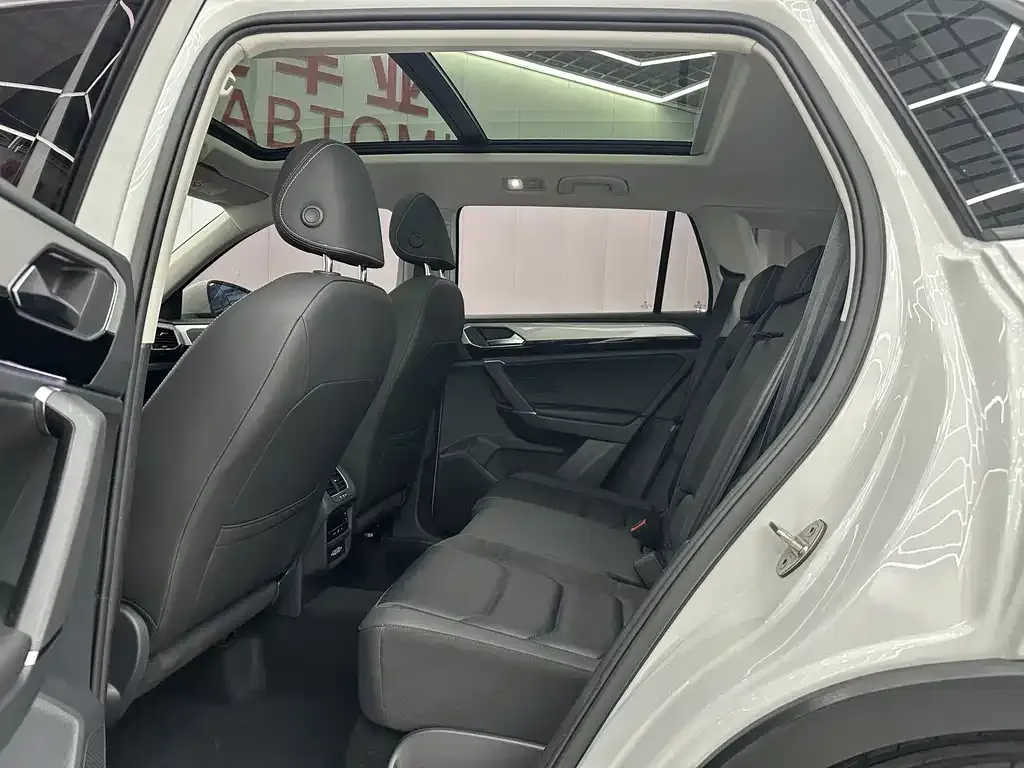 Volkswagen Tayron 2022 из CN, фото 9