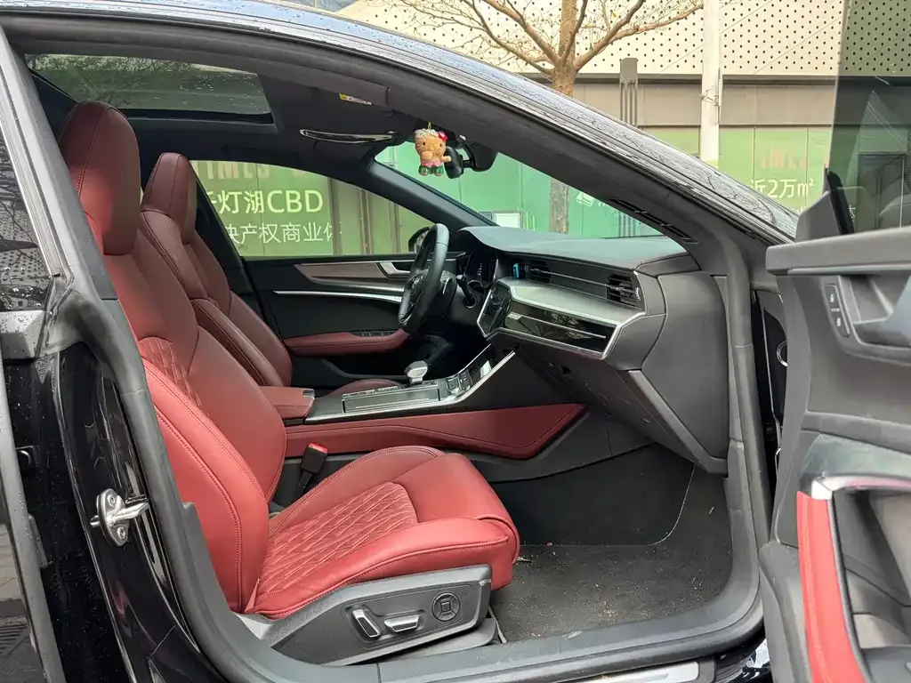 Audi A7L 2025 из CN, фото 10