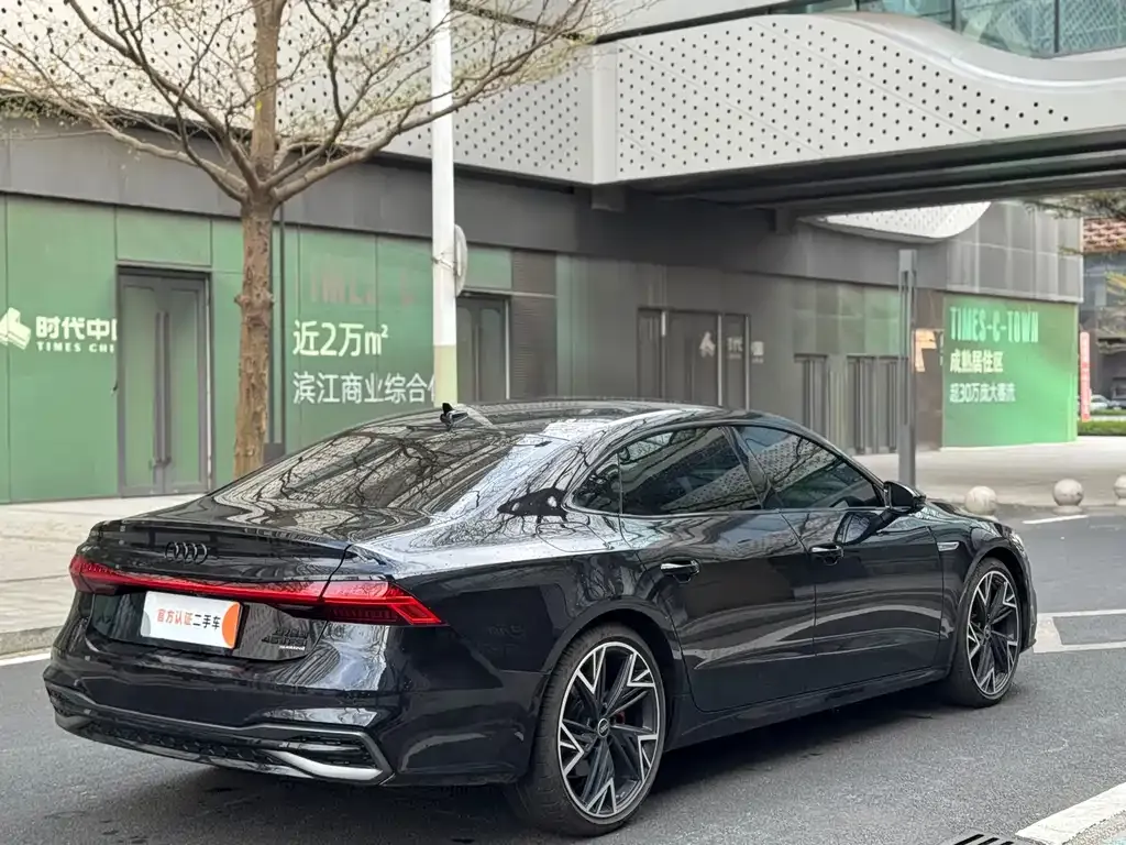 Audi A7L 2025 из CN, фото 4